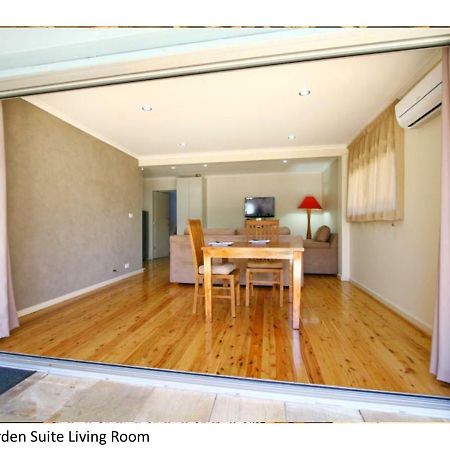 Southview Guest House Wollongong Ngoại thất bức ảnh